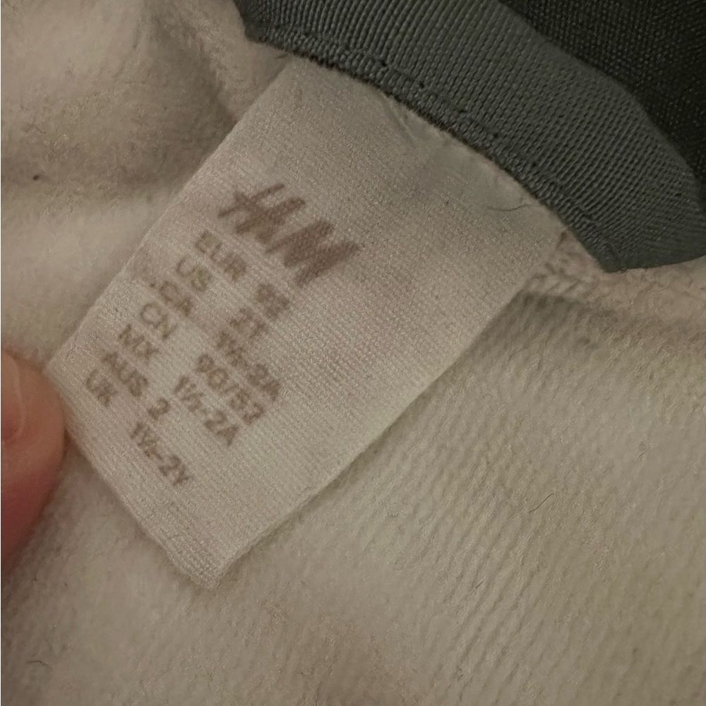 H&M coat w/ removable hood - Picture 2 of 5